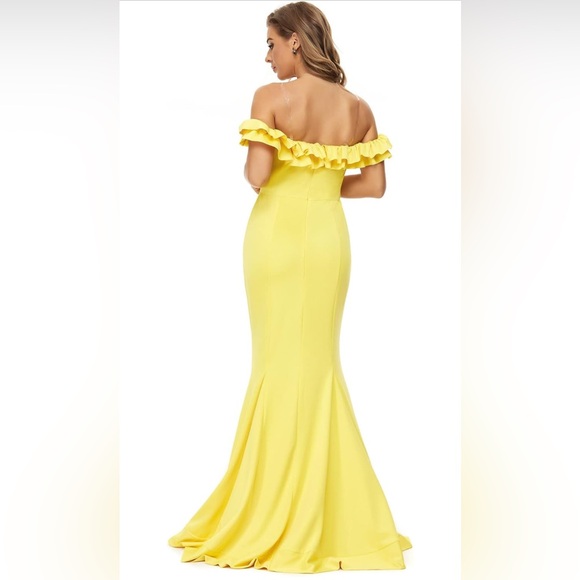 Cololura Sexy Floor-Length Off Shoulder Ruffles Stringy Selvedge Mermaid Bodycon - Picture 4 of 7